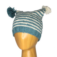 Handgestrickt: Zipfelm&uuml;tze t&uuml;rkis/wei&szlig;