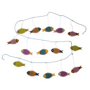 Girlande mit Karton-Fischen