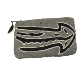 Filz T&auml;schchen Tribal grau 12*20 cm